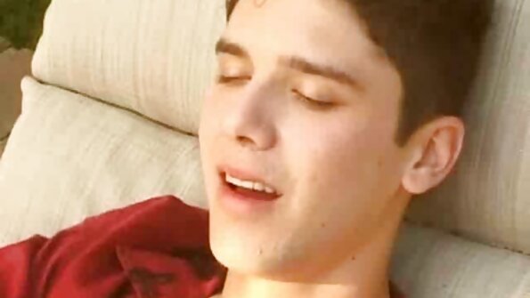 Romantische Lesben-Action mit Courtney Taylor